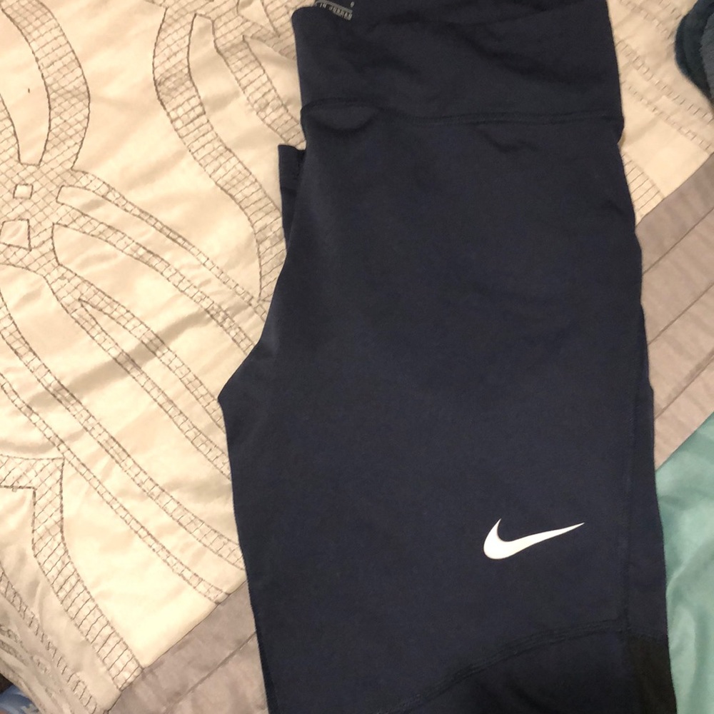 Nike crop mesh leggings